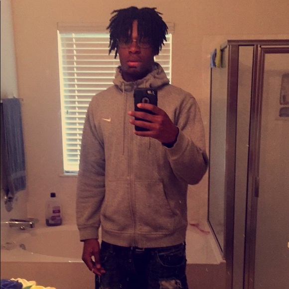 Meet your Posher, Robert - Picture 1 of 1